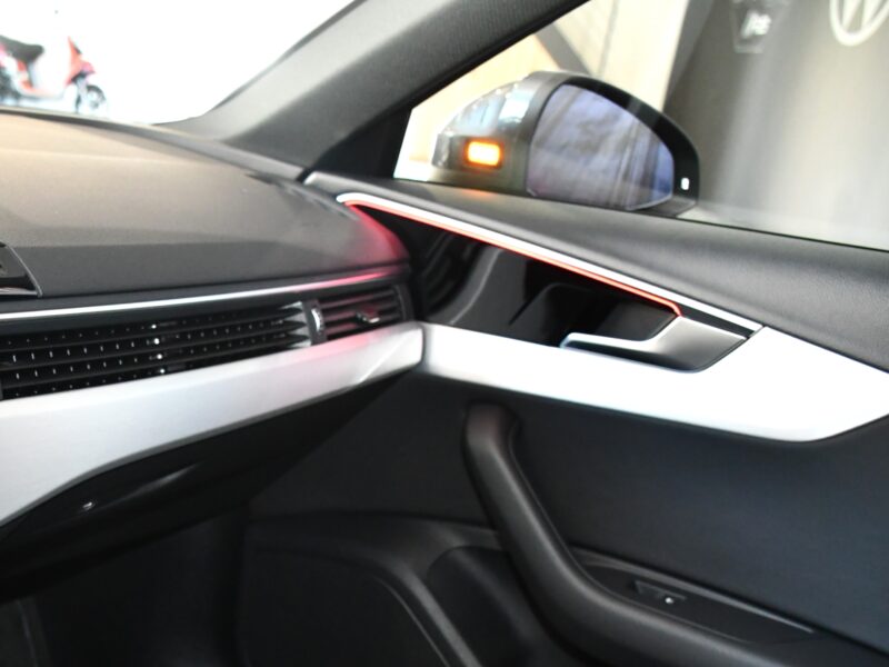 Audi A4 Avant S-Line 35 TFSI 150 BVA GPS Virtual Caméra Lane Hayon Pré Sense Volant Chauffant JA 18 PAS DE MALUS