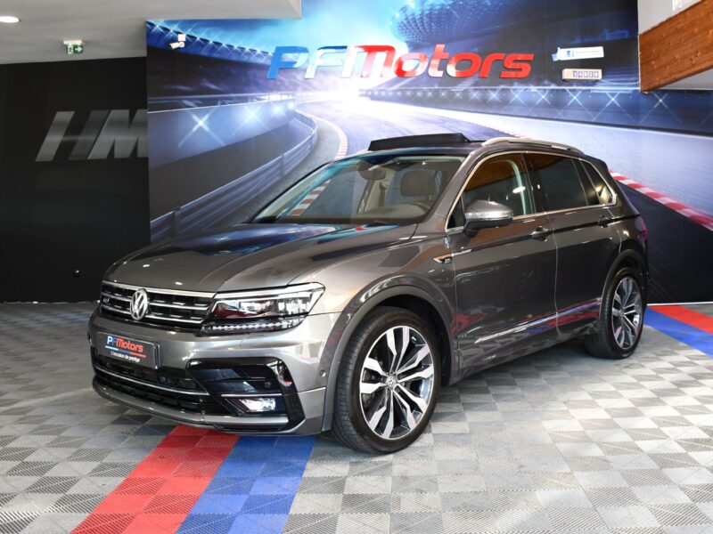 Volkswagen Tiguan R-Line Carat 2.0 TSI 180 4Motion DSG GPS Pro ACC TO Volant Chauffant Car Play Caméra Attelage JA 20