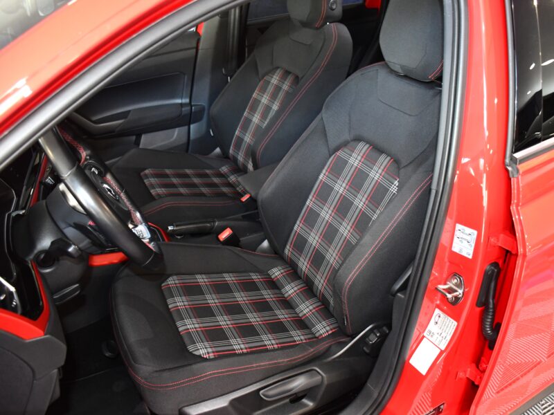 Volkswagen Polo GTI 2.0 TSI 200 DSG GPS Virtual Car Play Beats Caméra Front ACC JA 18