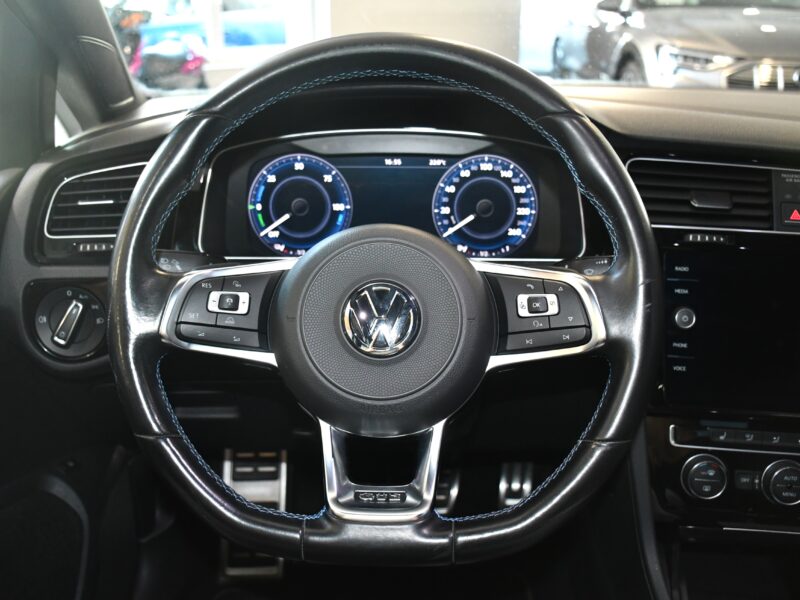 Volkswagen Golf 7 GTE Facelift 1.4 TSI 204 DSG GPS Virtual Car Play Caméra Front ACC JA 17