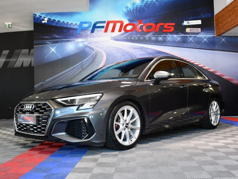 Audi S3 Berline 2.0 TFSI 310 Quattro S-Tronic GPS Virtual Car Play Pré Sense Efficience Drive Ressort HR JA 18 Garantie Audi 26/09/2025 ou 100.000 km