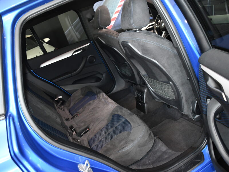 BMW X1 X-Drive 20D 190 M-Sport BVA GPS TO Hayon Caméra Régulateur Affichage Tête Haute Alcantara JA 19
