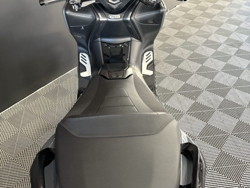 Yamaha T-Max Tech Max 560 BCD Termignoni RIZOMA Bulle XT Moustache Levier Capot Cache Courroie