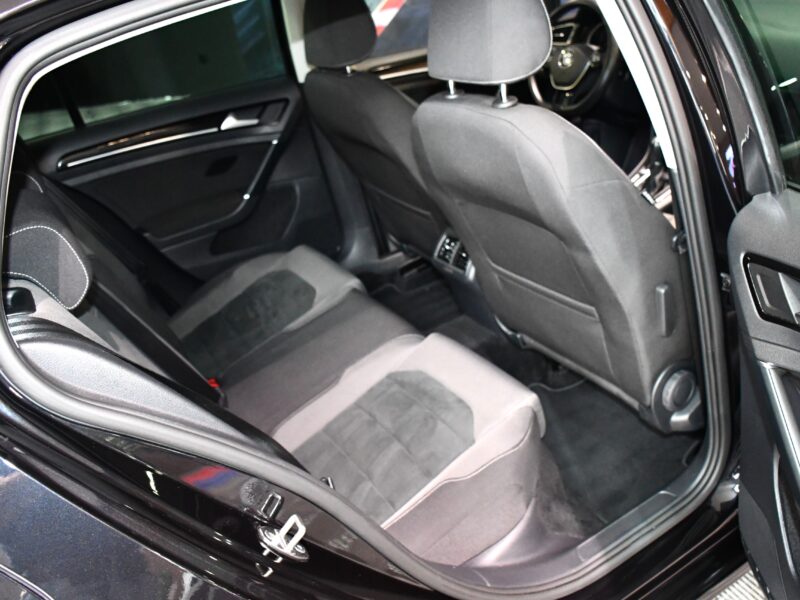 Volkswagen Golf 7 Carat 2.0 TDI 150 DSG GPS Car Play Caméra ACC Front JA 17