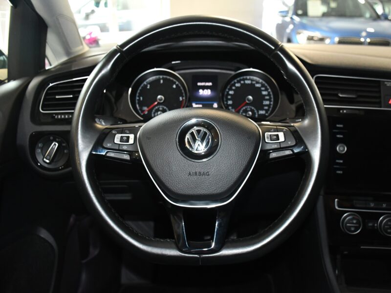 Volkswagen Golf 7 Carat 2.0 TDI 150 DSG GPS Car Play Caméra ACC Front JA 17