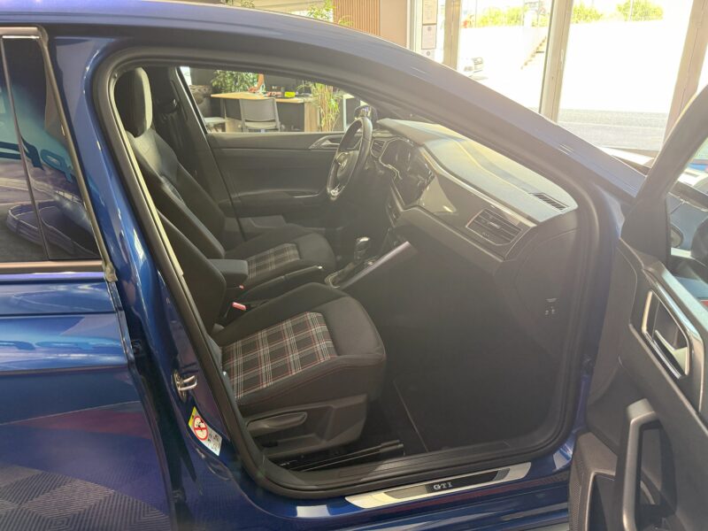 Volkswagen Polo GTI 2.0 TSI 200 DSG GPS Car Play Virtual Front Beats Mode JA 18