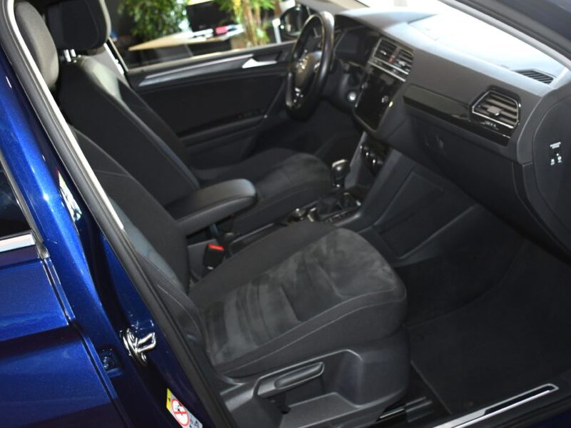 Volkswagen Tiguan R-Line Carat 2.0 TDI 190 DSG 4Motion GPS Virtual Attelage Front Lane Alcantara JA 19