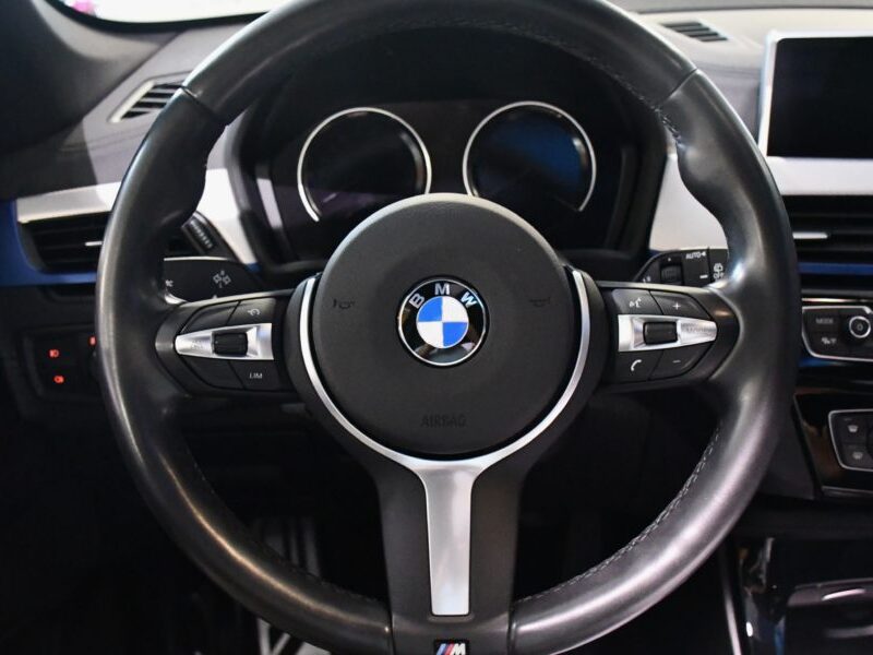 BMW X1 18i S-Drive 1.5 136 M-Sport GPS Bluetooth Cuir TO Hayon Caméra Car Play JA 19