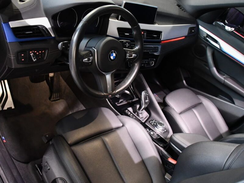 BMW X1 18i S-Drive 1.5 136 M-Sport GPS Bluetooth Cuir TO Hayon Caméra Car Play JA 19