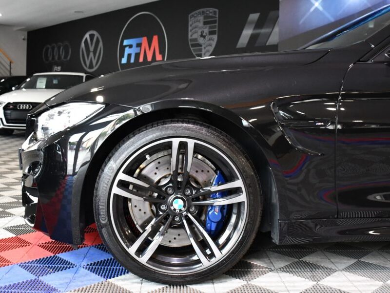 BMW M4 Coupé 3.0 431 DKG GPS Harman Kardon LED Semi Cuir électrique Mode Sport + Toit Carbone JA 19