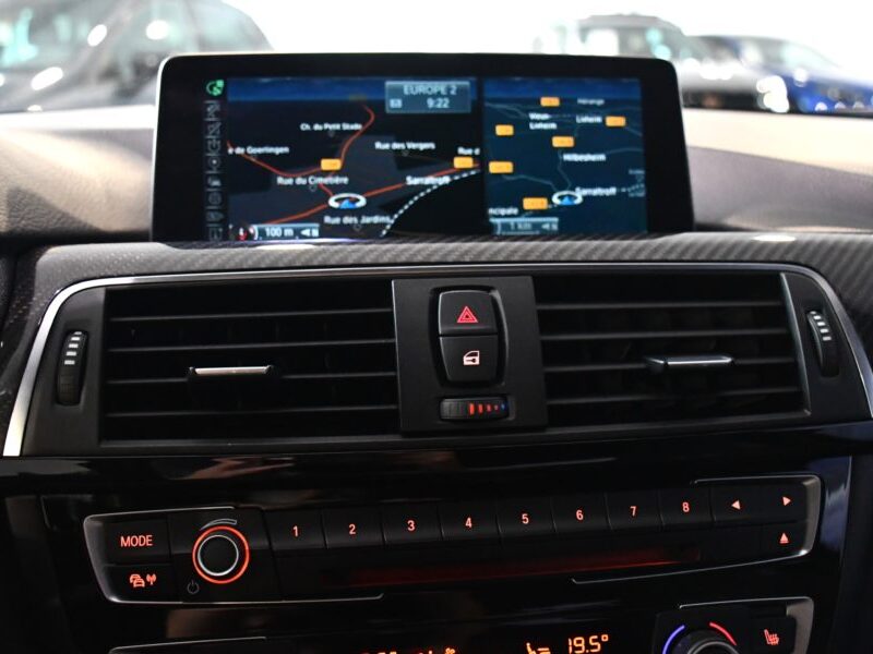 BMW M4 Coupé 3.0 431 DKG GPS Harman Kardon LED Semi Cuir électrique Mode Sport + Toit Carbone JA 19