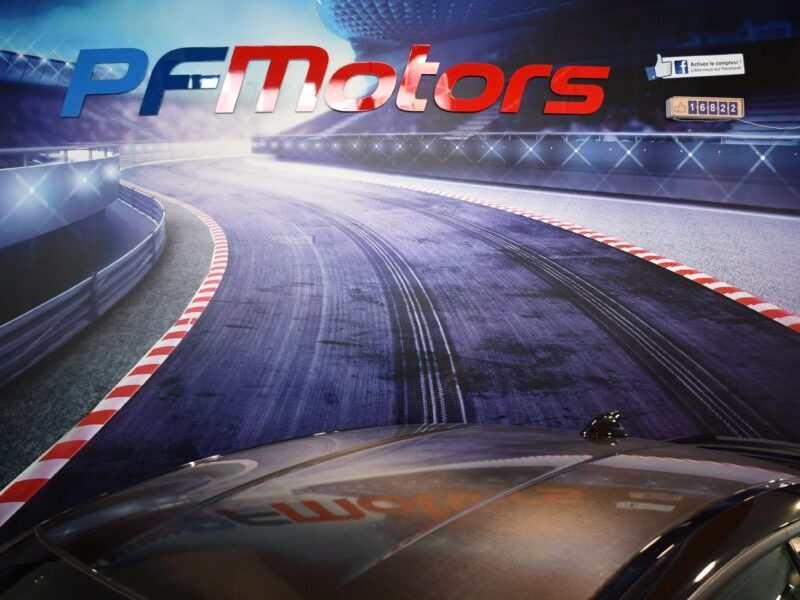 BMW M4 Coupé 3.0 431 DKG GPS Harman Kardon LED Semi Cuir électrique Mode Sport + Toit Carbone JA 19