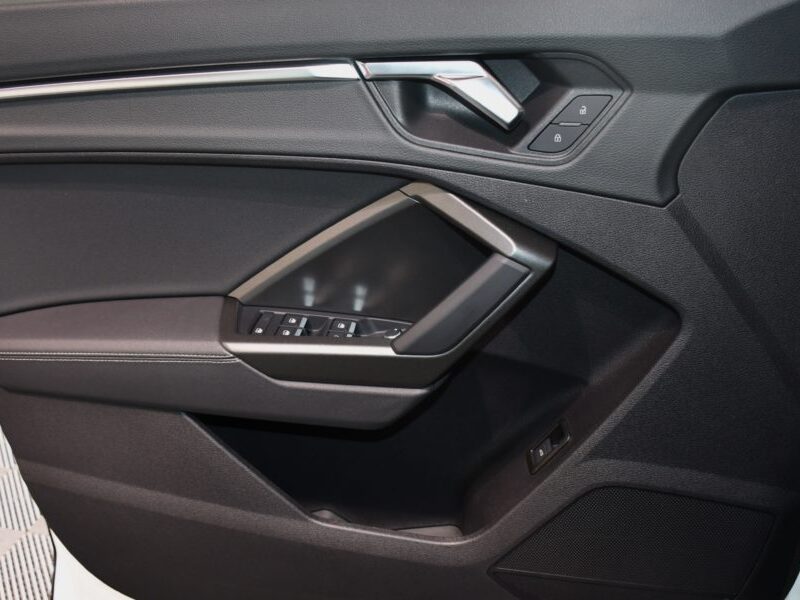 Audi Q3 Sportback S-Line 35 TDI 150 S-Tronic GPS Virtual Hayon Pré Sense Car Play Caméra Lane Efficience JA 19