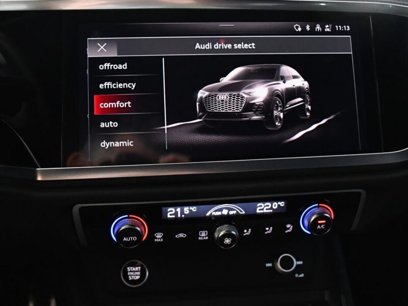 Audi Q3 Sportback S-Line 35 TDI 150 S-Tronic GPS Virtual Hayon Pré Sense Car Play Caméra Lane Efficience JA 19