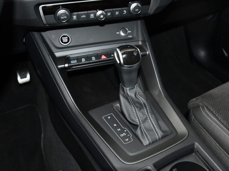 Audi Q3 Sportback S-Line 35 TDI 150 S-Tronic GPS Virtual Hayon Pré Sense Car Play Caméra Lane Efficience JA 19