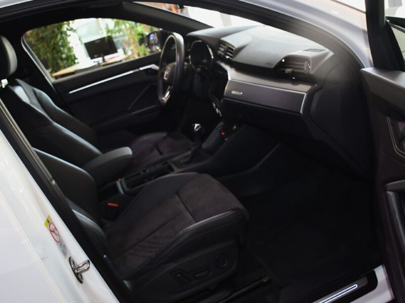 Audi Q3 Sportback S-Line 35 TDI 150 S-Tronic GPS Virtual Hayon Pré Sense Car Play Caméra Lane Efficience JA 19