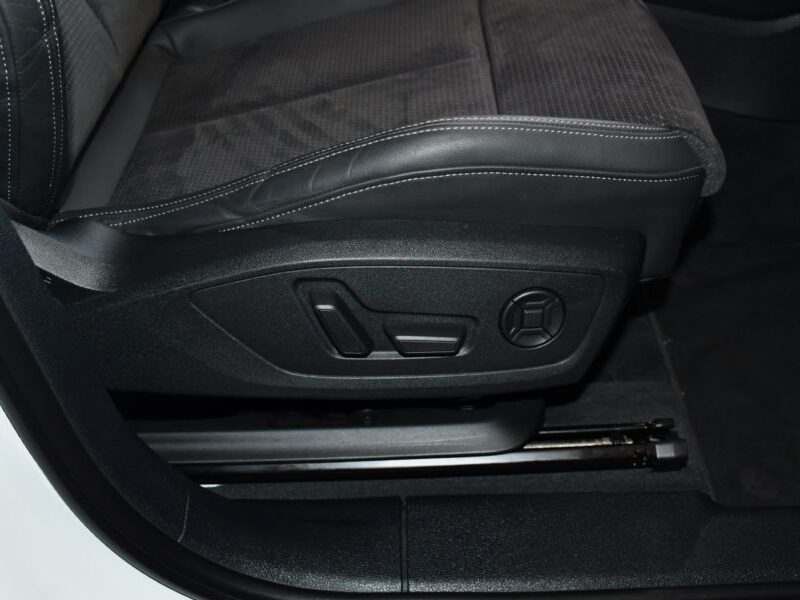 Audi Q3 Sportback S-Line 35 TDI 150 S-Tronic GPS Virtual Hayon Pré Sense Car Play Caméra Lane Efficience JA 19