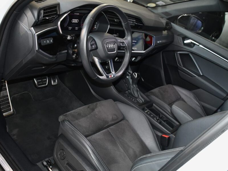 Audi Q3 Sportback S-Line 35 TDI 150 S-Tronic GPS Virtual Hayon Pré Sense Car Play Caméra Lane Efficience JA 19