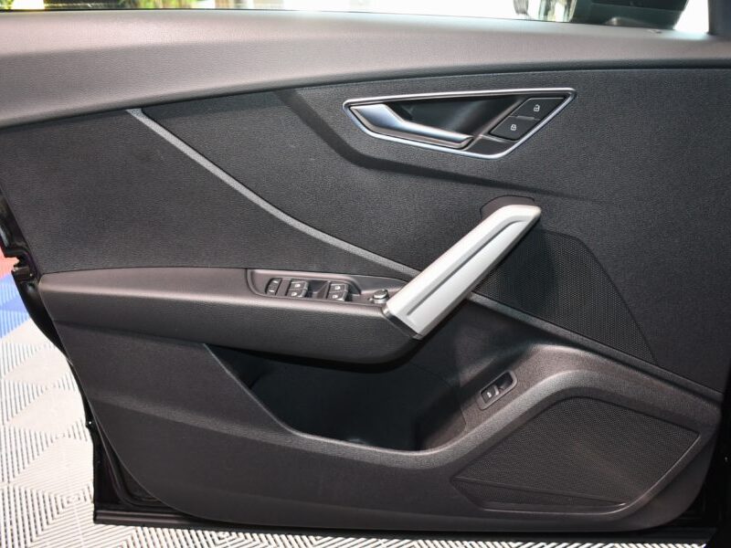 Audi Q2 S-Line Design Luxe 35 TFSI 150 S-Tronic GPS Virtual Cuir Hayon Pré Sense Induction Caméra JA 17