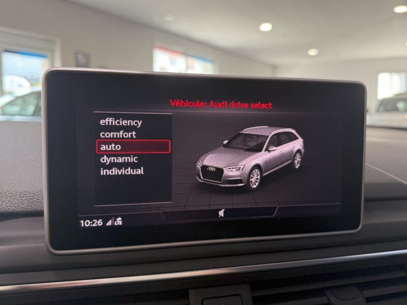 Audi A4 Avant S-Line 40 TDI 190 GPS BVA Virtual TO Caméra Attelage Cuir Alcantara pré sense regulateur Clim tri LED Hayon Car Play JA 19