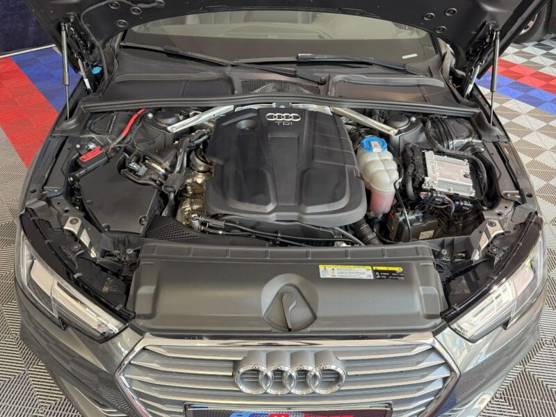 Audi A4 Avant S-Line 40 TDI 190 GPS BVA Virtual TO Caméra Attelage Cuir Alcantara pré sense regulateur Clim tri LED Hayon Car Play JA 19