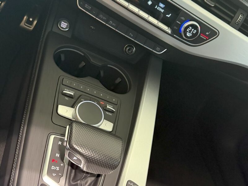 Audi A4 Avant S-Line 40 TDI 190 GPS BVA Virtual TO Caméra Attelage Cuir Alcantara pré sense regulateur Clim tri LED Hayon Car Play JA 19