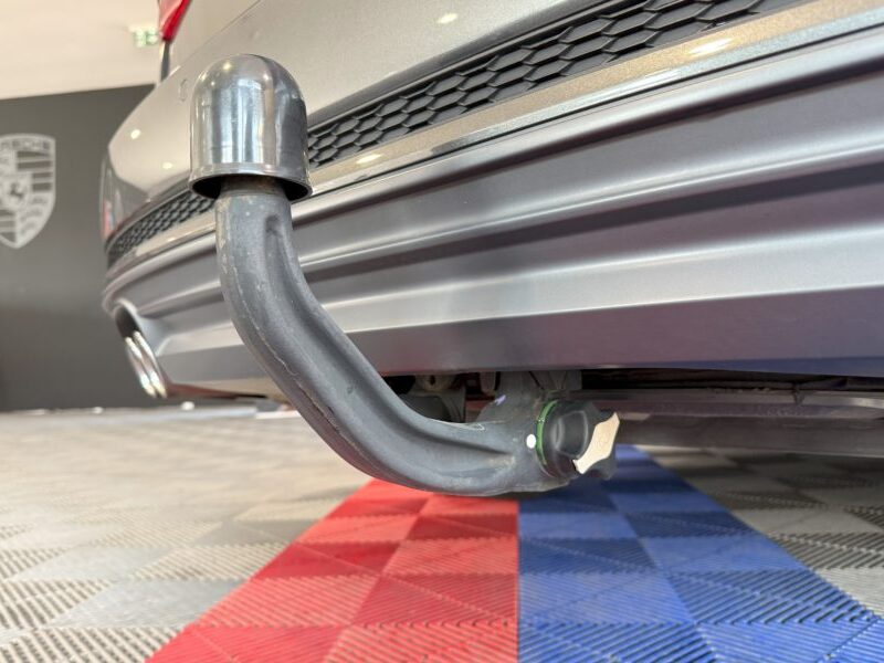 Audi A4 Avant S-Line 40 TDI 190 GPS BVA Virtual TO Caméra Attelage Cuir Alcantara pré sense regulateur Clim tri LED Hayon Car Play JA 19