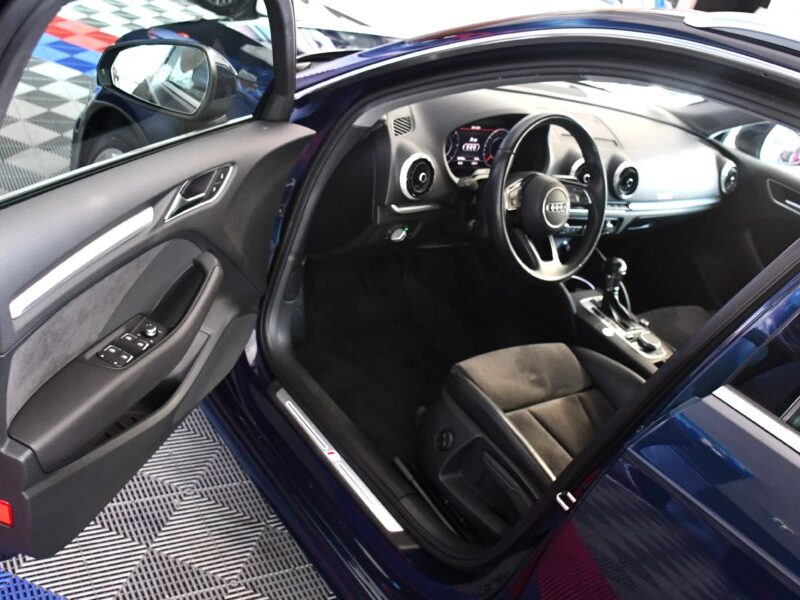 Audi A3 Sportback S-Line Ambition Luxe 35 TDI 150 S-Tronic GPS Virtual Attelage Car Play Pré Sense ACC Induction JA 18