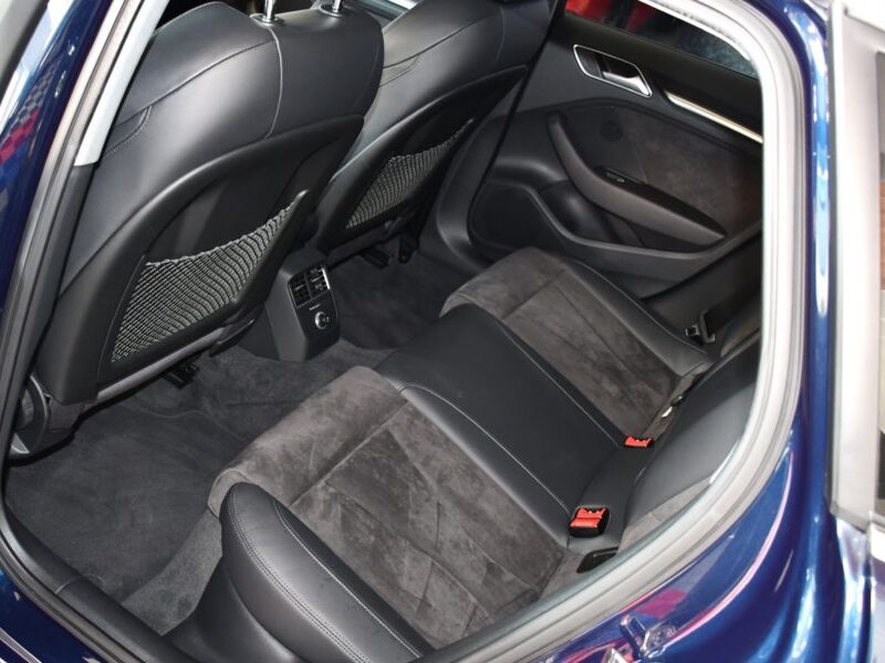 Audi A3 Sportback S-Line Ambition Luxe 35 TDI 150 S-Tronic GPS Virtual Attelage Car Play Pré Sense ACC Induction JA 18