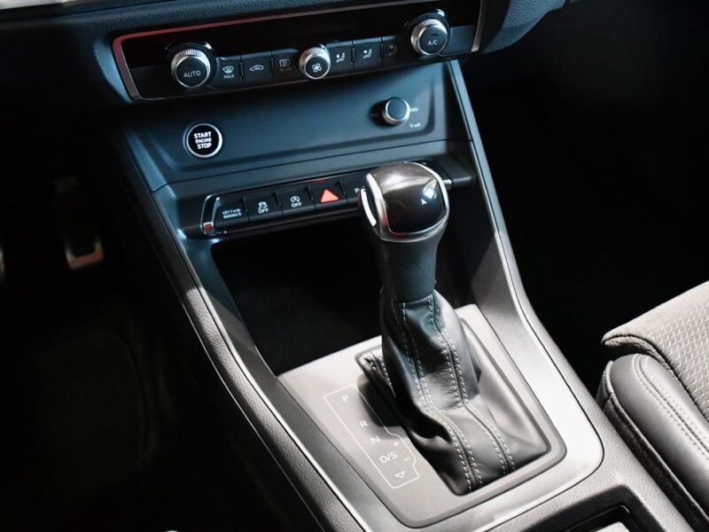 Audi Q3 Sportback S-Line 35 TDI 150 S-Tronic GPS Virtual Caméra Car Play Pré Sense Hayon Efficience JA 19