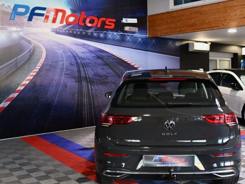 Volkswagen Golf 8 Style 1.5 TSI 150 BVM6 GPS Virtual ACC Alcantara Ergo Lane Front Attelage JA 17