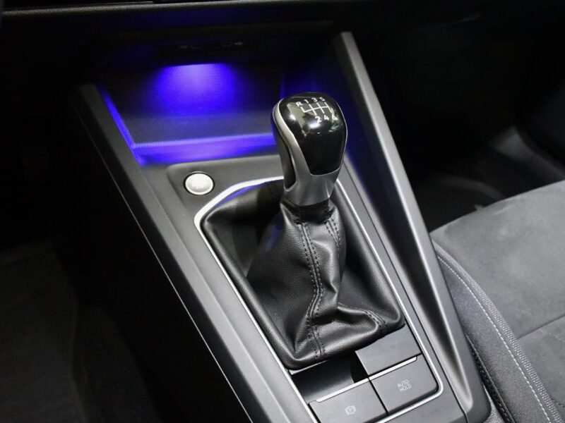 Volkswagen Golf 8 Style 1.5 TSI 150 BVM6 GPS Virtual ACC Alcantara Ergo Lane Front Attelage JA 17