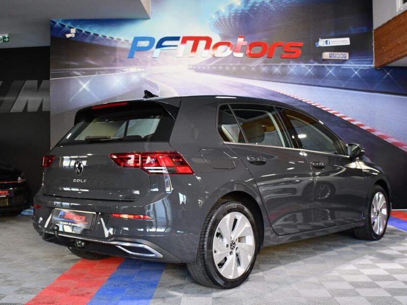 Volkswagen Golf 8 Style 1.5 TSI 150 BVM6 GPS Virtual ACC Alcantara Ergo Lane Front Attelage JA 17