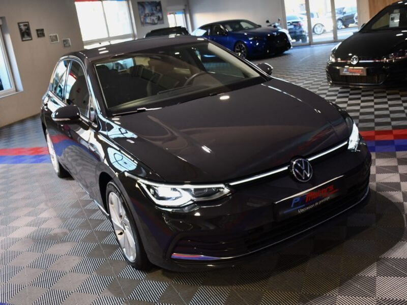 Volkswagen Golf 8 Style 1.5 TSI 150 BVM6 GPS Virtual ACC Alcantara Ergo Lane Front Attelage JA 17