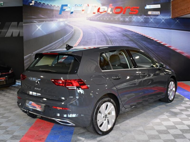 Volkswagen Golf 8 Style 1.5 TSI 150 BVM6 GPS Virtual ACC Alcantara Ergo Lane Front Attelage JA 17