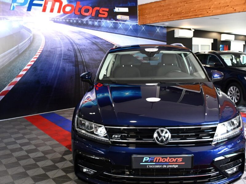 Volkswagen Tiguan R-Line Carat 2.0 TDI 190 DSG 4Motion GPS Virtual Attelage Front Lane Alcantara JA 19