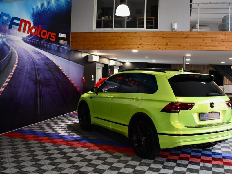 Volkswagen Tiguan R-Line 2.0 TDI 190 DSG 4Motion GPS Virtual Dynaudio ACC DCC Caméra Vebasto To Car Play JA 20 Covering Jaune Fluo