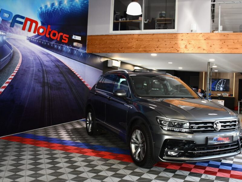 Volkswagen Tiguan R-Line 2.0 TDI 190 DSG 4Motion GPS Pro Caméra 360 Attelage Hayon Vebasto Front Mode JA 19