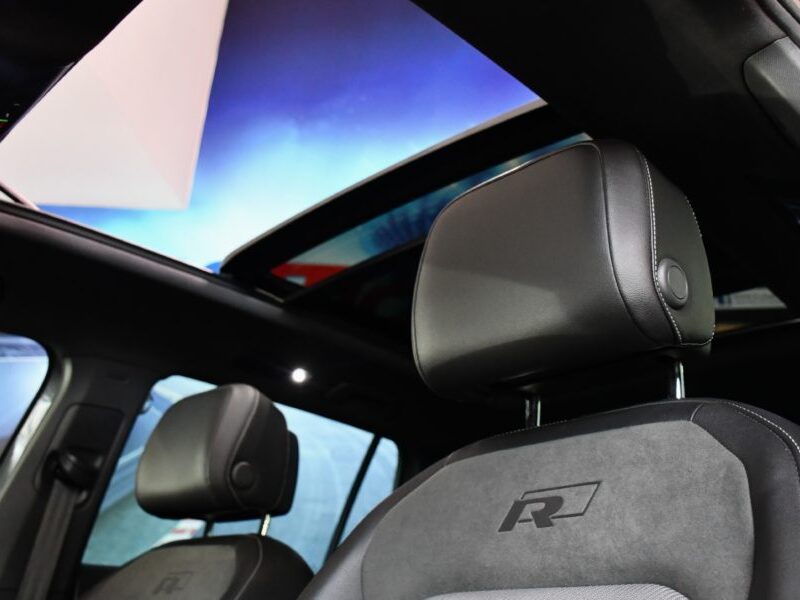 Volkswagen Tiguan R-Line 2.0 TDI 190 DSG 4Motion GPS Pro Caméra 360 Attelage Hayon Vebasto Front Mode JA 19