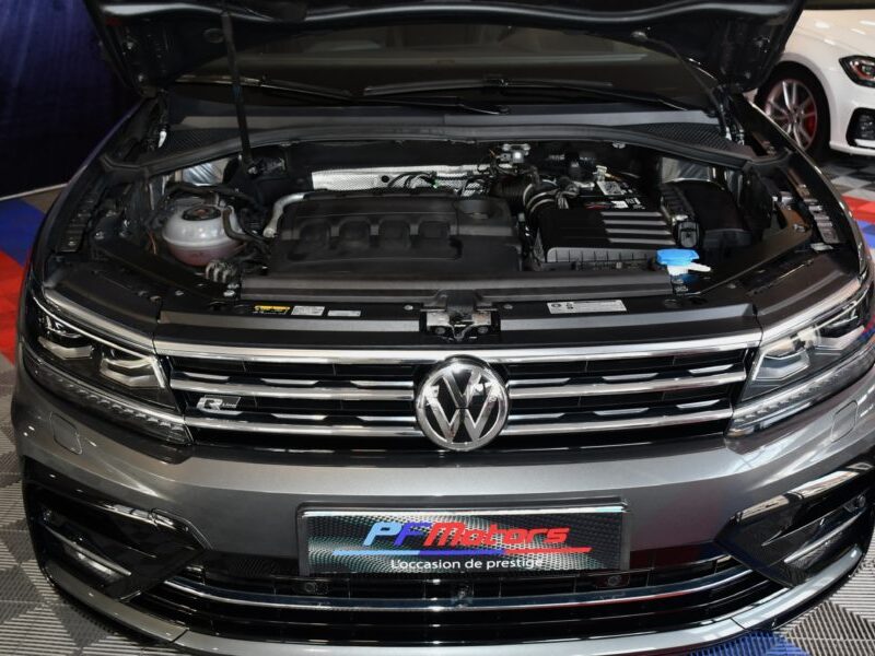 Volkswagen Tiguan R-Line 2.0 TDI 190 DSG 4Motion GPS Pro Caméra 360 Attelage Hayon Vebasto Front Mode JA 19