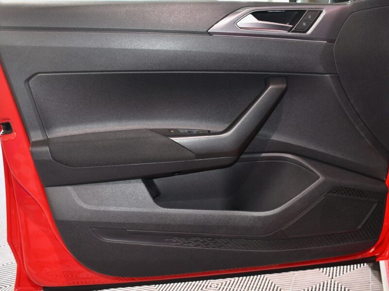 Volkswagen Polo GTI 2.0 TSI 200 DSG Car Play Virtual ACC Mode Front Angle Mort Beats JA 18