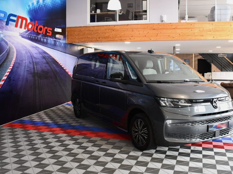 Volkswagen T7 Multivan 1.4 eHybrid 218 DSG Court Car Play Toit Pano Alcantara Front Lane Mode Fenêtre Latérales JA 17