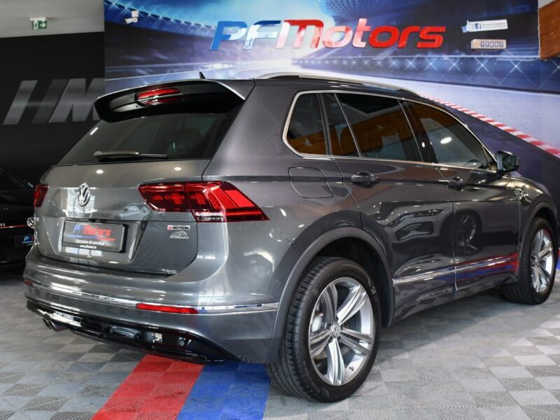 Volkswagen Tiguan R-Line 2.0 TDI 190 DSG 4Motion GPS Pro Caméra 360 Attelage Hayon Vebasto Front Mode JA 19