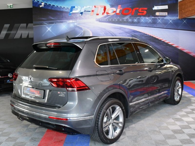 Volkswagen Tiguan R-Line 2.0 TDI 190 DSG 4Motion GPS Pro Caméra 360 Attelage Hayon Vebasto Front Mode JA 19