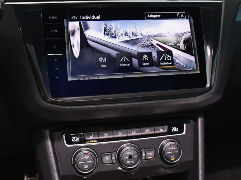 Volkswagen Tiguan R-Line 2.0 TDI 190 DSG 4Motion GPS Pro Caméra 360 Attelage Hayon Vebasto Front Mode JA 19