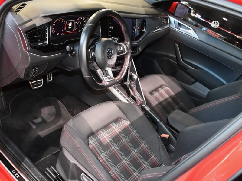 Volkswagen Polo GTI 2.0 TSI 200 DSG GPS Virtual TO ACC Car Play Parc Assist Front Mode JA 18