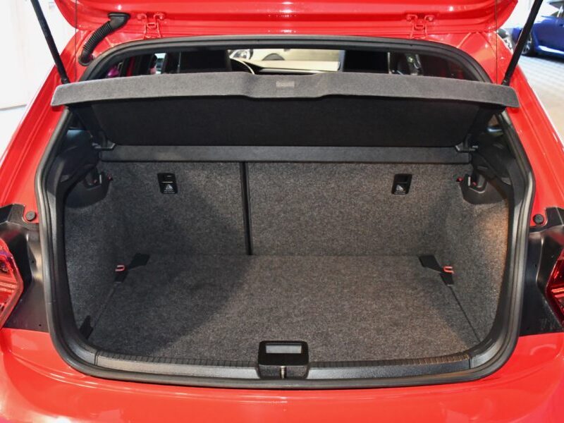 Volkswagen Polo GTI 2.0 TSI 200 DSG GPS Virtual TO ACC Car Play Parc Assist Front Mode JA 18