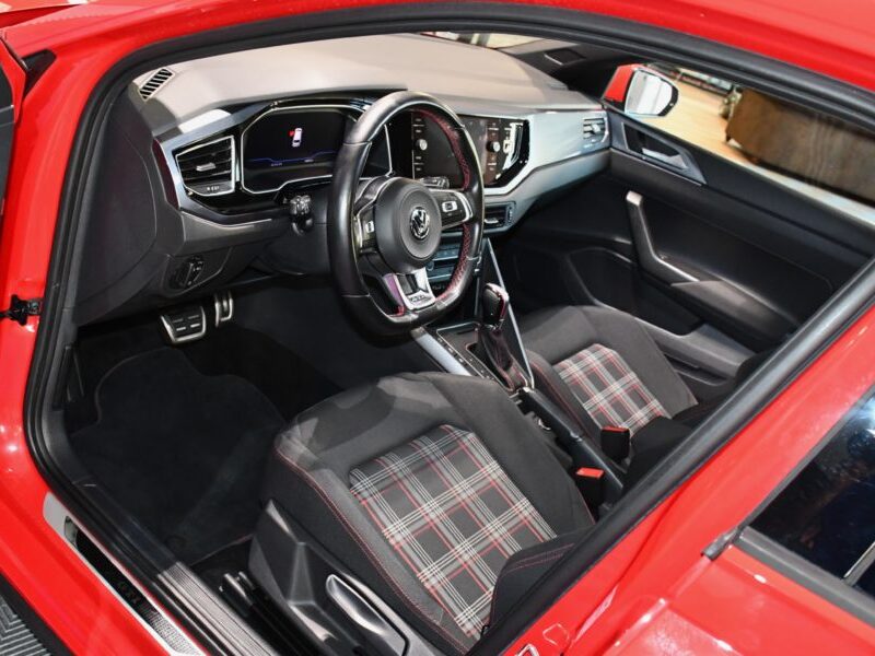 Volkswagen Polo GTI 2.0 TSI 200 DSG GPS Virtual Caméra TO Mode Car Play Limiteur JA 18