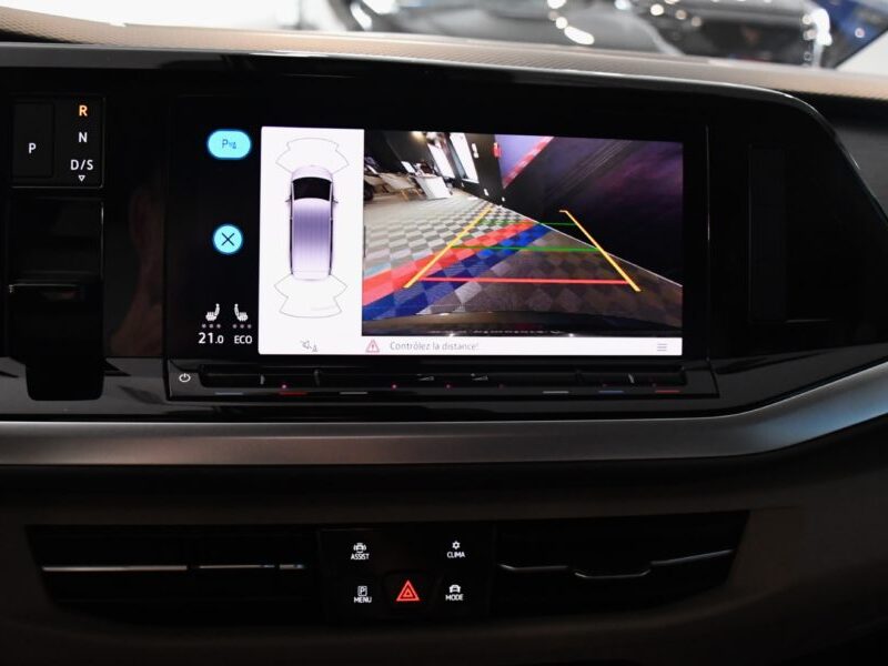 Volkswagen T7 Multivan 1.4 eHybrid 218 DSG Court Car Play Toit Pano Alcantara Front Lane Mode Fenêtre Latérales JA 17