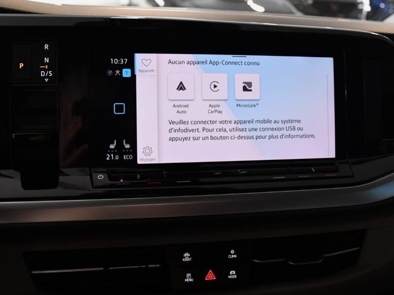 Volkswagen T7 Multivan 1.4 eHybrid 218 DSG Court Car Play Toit Pano Alcantara Front Lane Mode Fenêtre Latérales JA 17